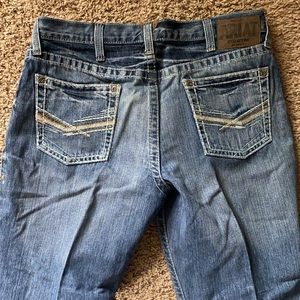 Men’s Low Rise Ariat Brand Jeans